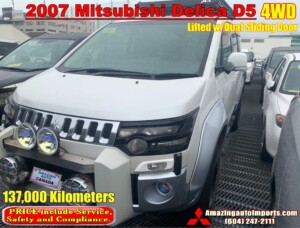 2007 Mitsubishi Delica D5 4WD Lifted w/Dual Sliding Door 137,000 km in Transit