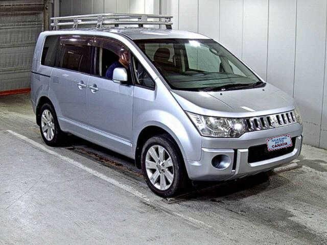 2007 Mitsubishi Delica D5 4WD with Roof Rack | Amazing Auto Imports